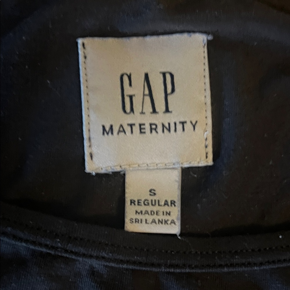 Gap Maternity Basic T-Shirt Bundle - image 4